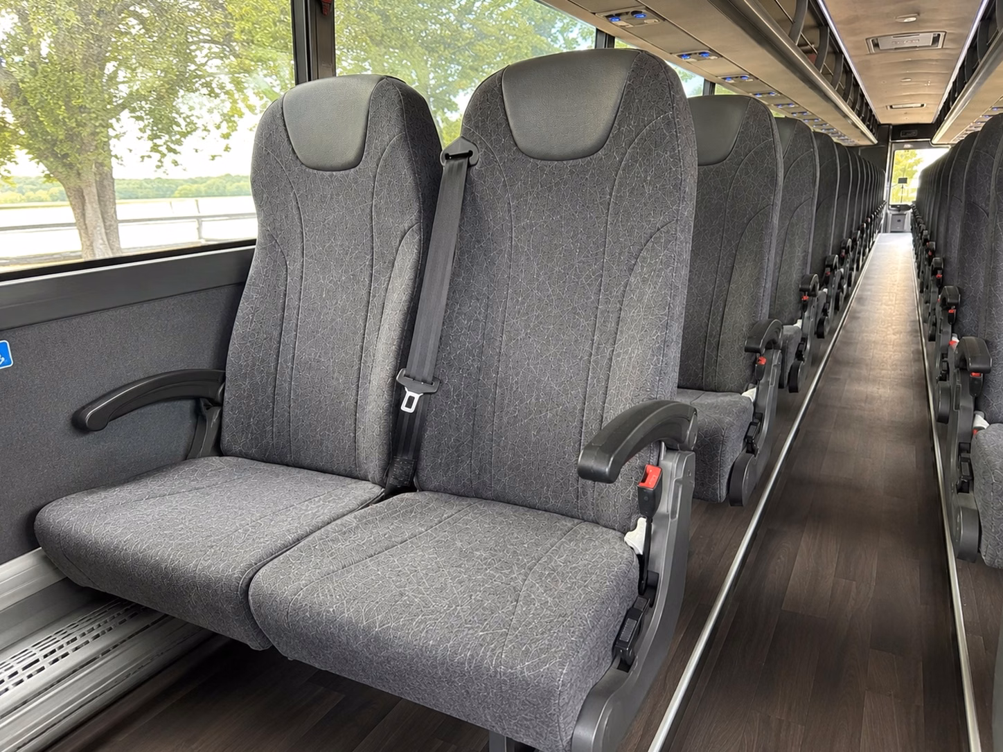 airport shuttle transportation for out of town wedding guests