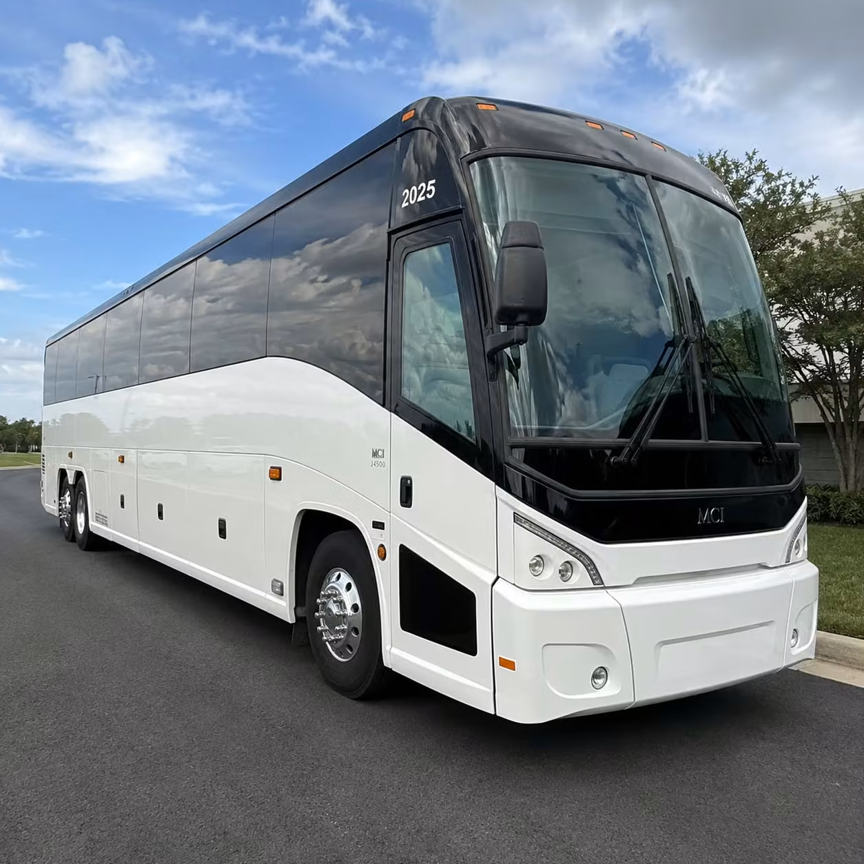 charterbusrentalaustin com makes acl fest and sxsw group transportation simple