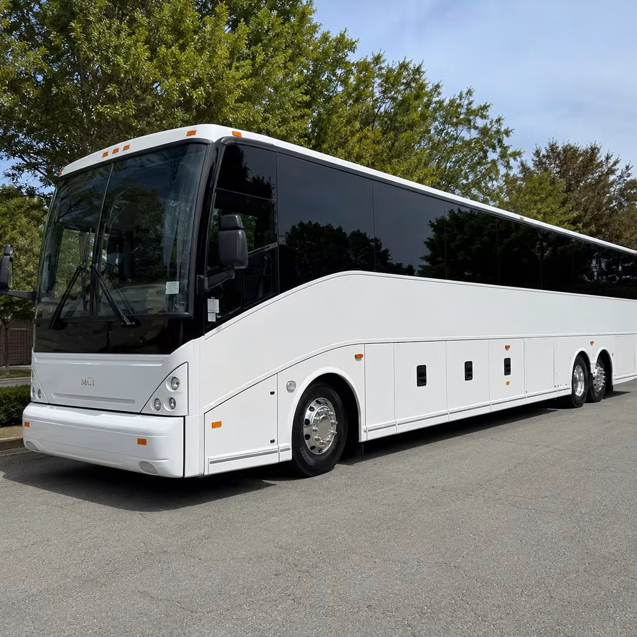 corporate airport transportation and employee shuttle services in austin