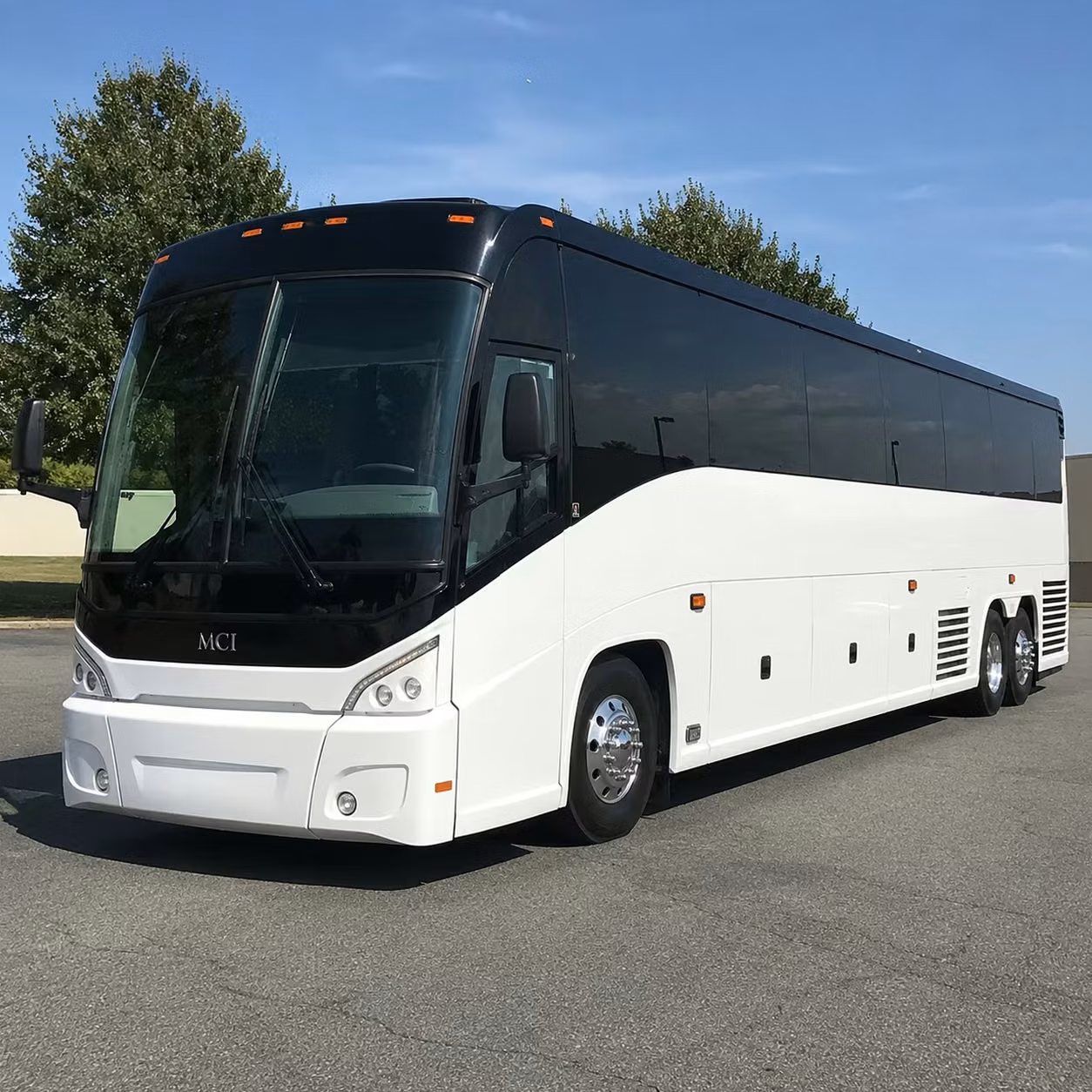 multi day charter bus rentals for austin sports teams and fan groups